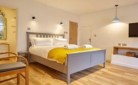 The Mural - City Centre - Your Apartment